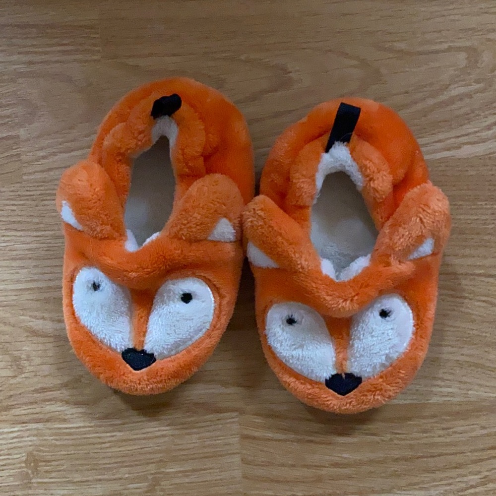 Carter’s Fox Slippers 🦊